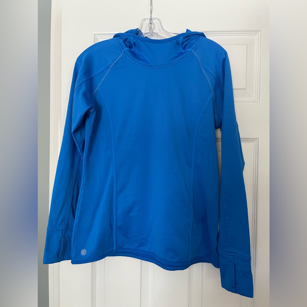 Athleta size M hooded long sleeve.